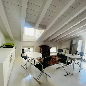 https://le-due-porte.it-lombardy.com