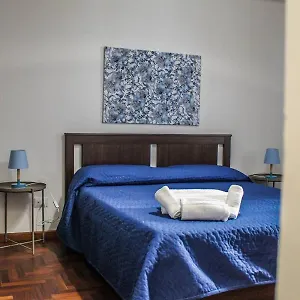 Pensión Alexander House